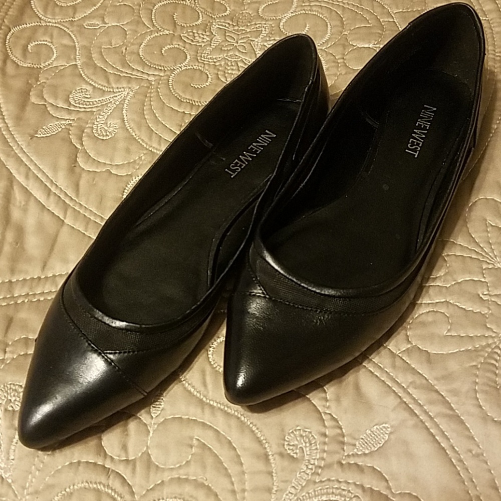 Nine West Black Leather Flats